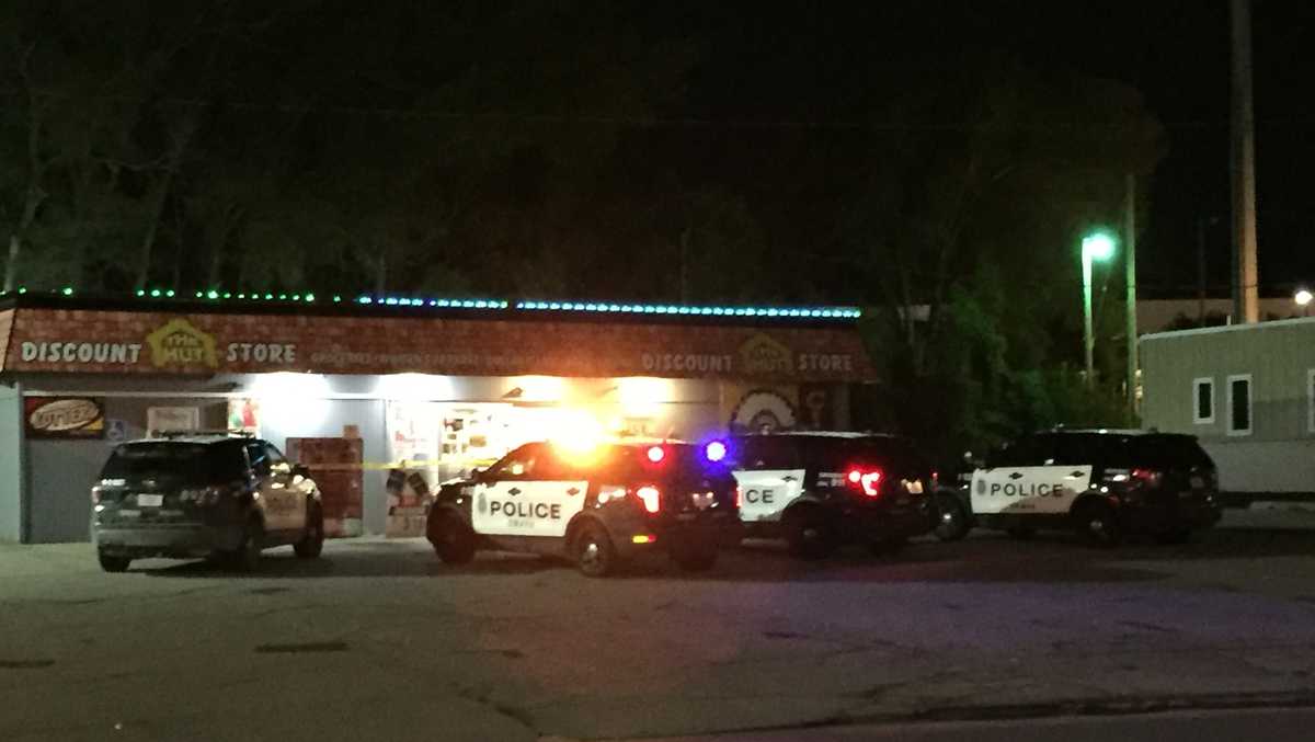 103rd and Fort streets Tobacco Hut robbed