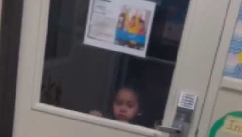 Florida mother discovers her 2-year-old daughter locked alone inside day care - Vimarsana News
