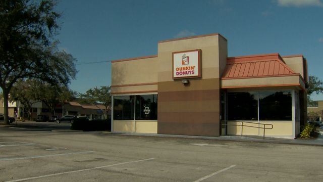 Florida man sues Dunkin' after alleged toilet explosion - Vimarsana News