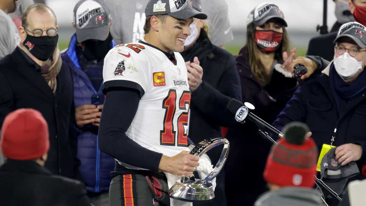 Tampa Bay Beats Green Bay 31-26 in NFC Title Game to Advance to Super Bowl  LV IN TAMPA