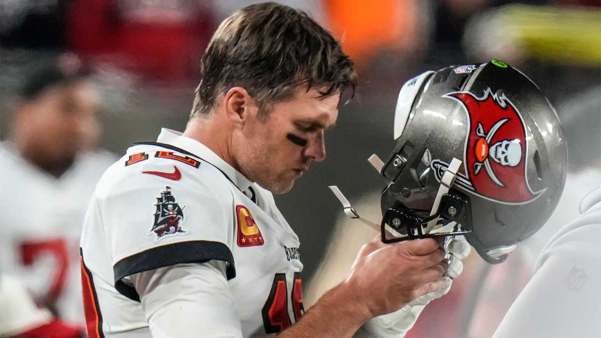 Tom Brady Talks Julio Jones Ahead of Dallas Cowboys' Game