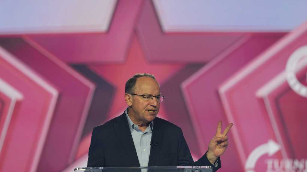 President Trump endorses Tom Tiffany in GOP primary for governor