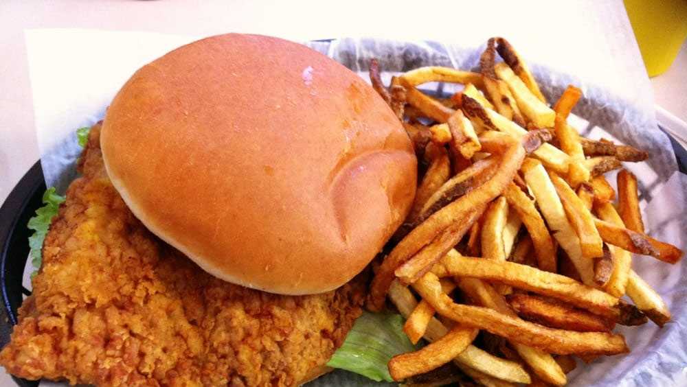 This is Iowa’s top tenderloin sandwich