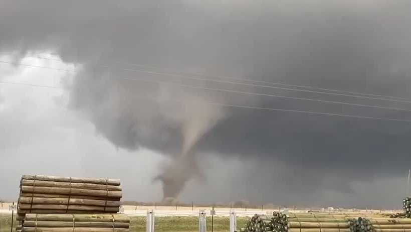 Iowa weather: Tornadoes reported in three Iowa counties - KCCI