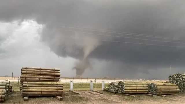 NWS confirms 10 tornadoes struck Iowa during Friday's storms - Vimarsana News