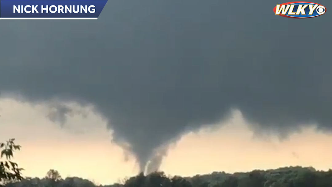 Tornado touches down in New Middletown, Indiana; damage reported