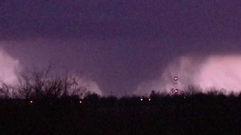 tornado1-jpg-1581350980.jpg