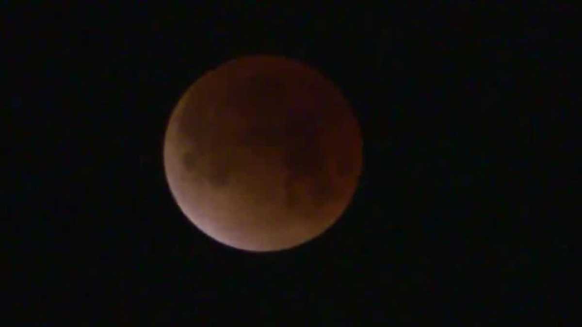 See total lunar eclipse photos from Northern California