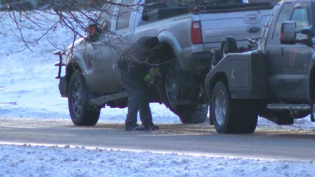 Tow truck drivers slammed with stranded drivers amid snowstorm - Vimarsana News