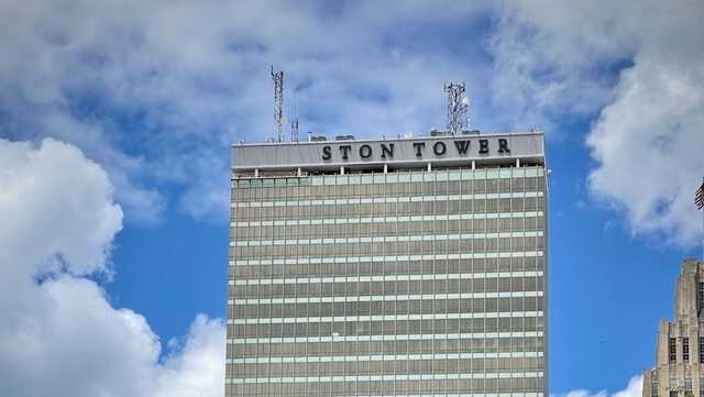 North Carolina: Winston Tower awaiting for new signage of Truliant FCU - Vimarsana News
