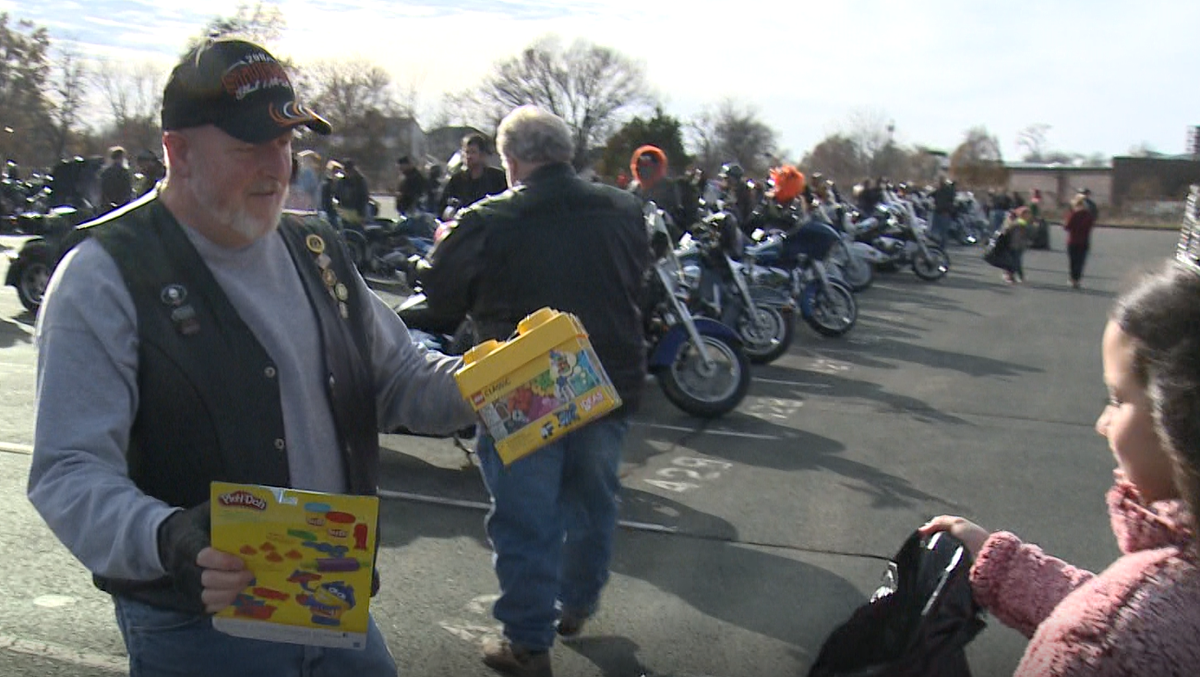 36th annual Toys for Tots motorcycle run draws thousands