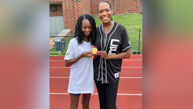 Local track star has surprise meeting with Olympic gold medalist - Vimarsana News