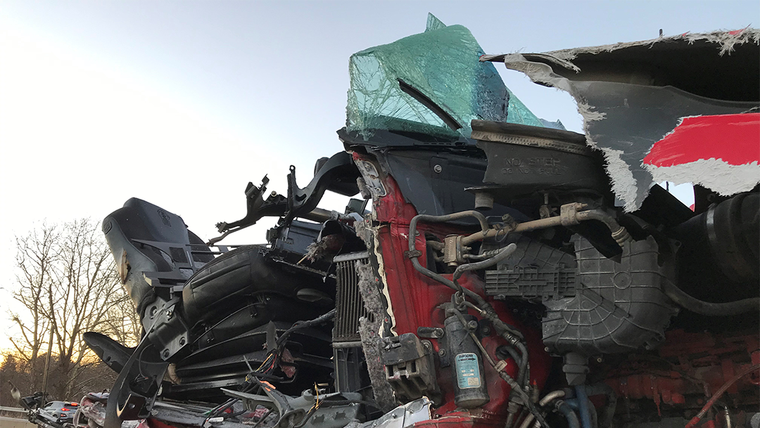 UPDATE: I-83 reopens after tractor-trailers crash in York