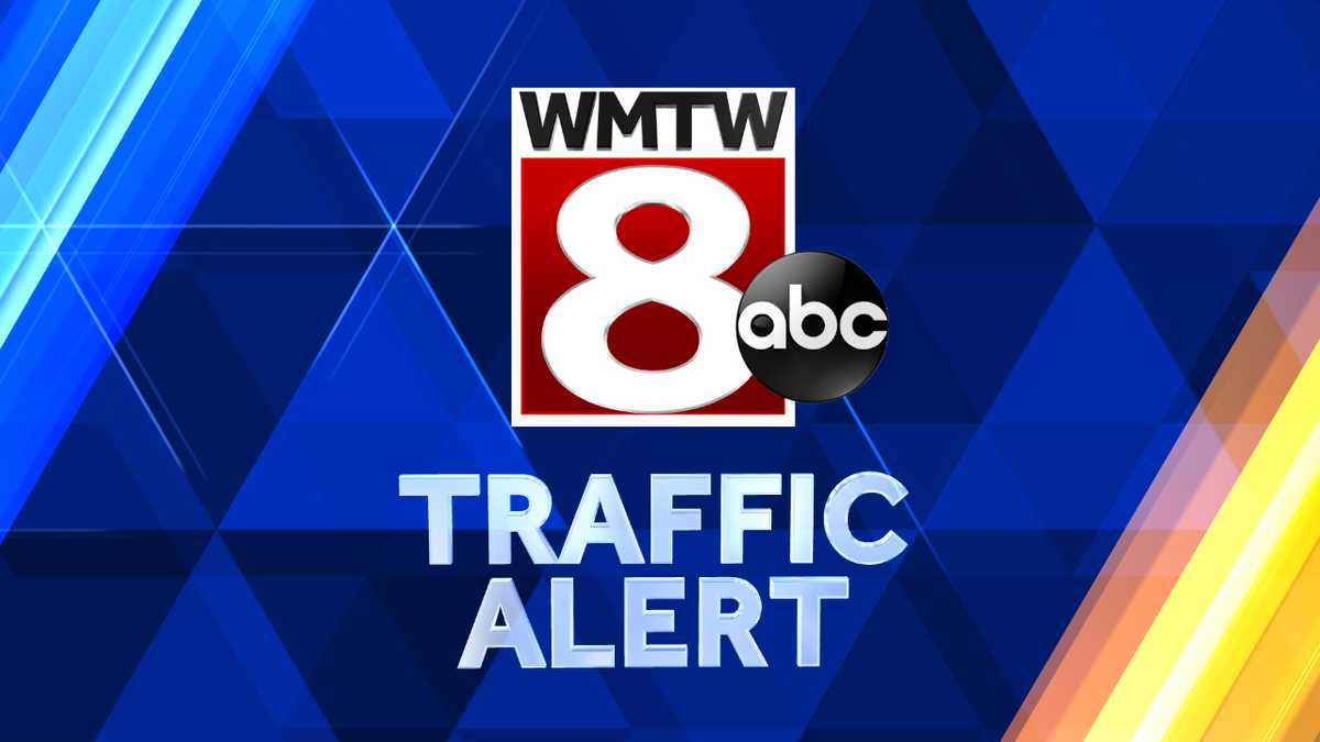 Portion of Route 302 in Naples closes due to crash