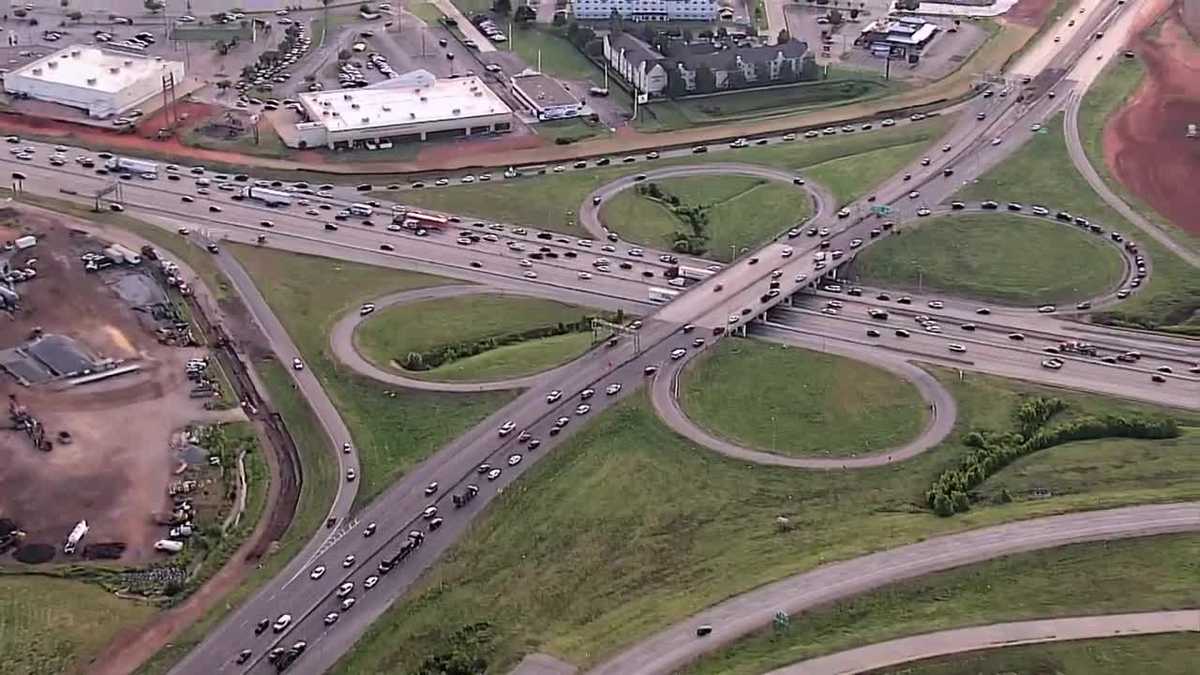 OKC construction causes traffic backups on northbound I-35