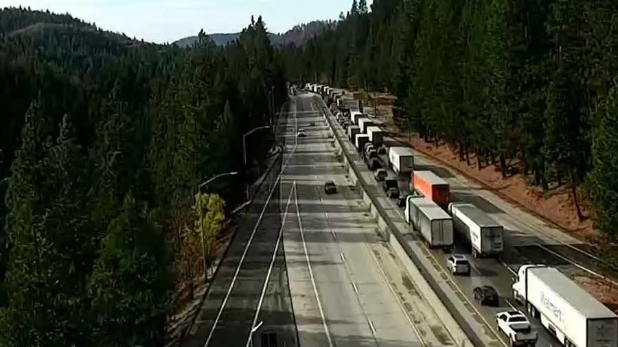 Traffic delays after big rig collision leaks diesel on I-80 in Placer ...