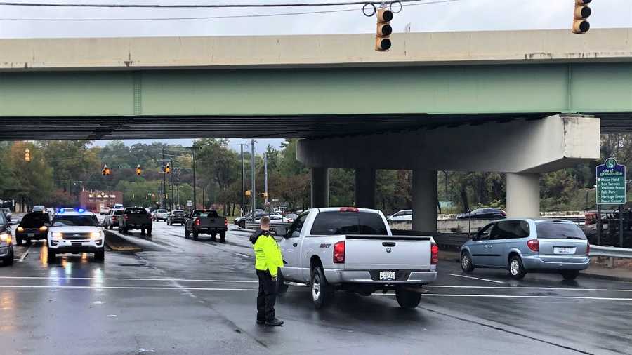 BREAKING Traffic lights out in downtown Greenville