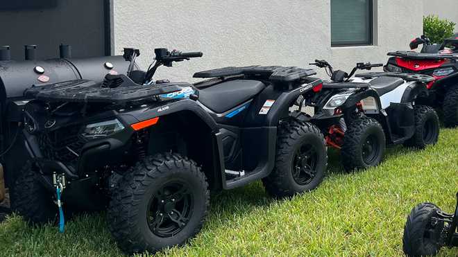 Four-wheelers stolen Fort Myers 8-12