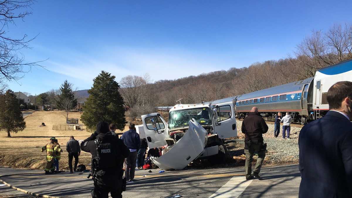 Man killed in crash involving train carrying GOP lawmakers identified