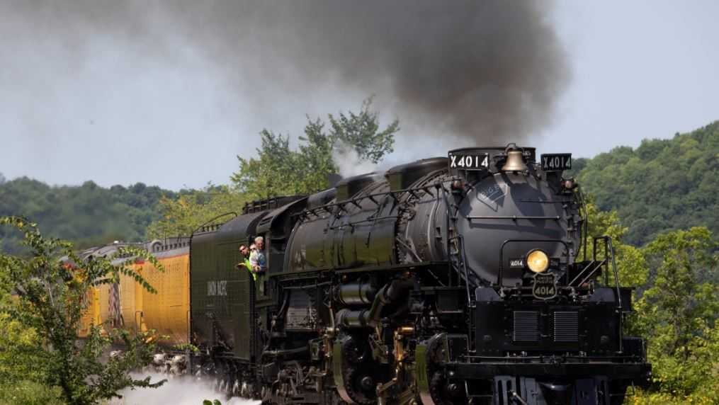 Iconic Union Pacific steam locomotive to make a few stops in Oklahoma ...