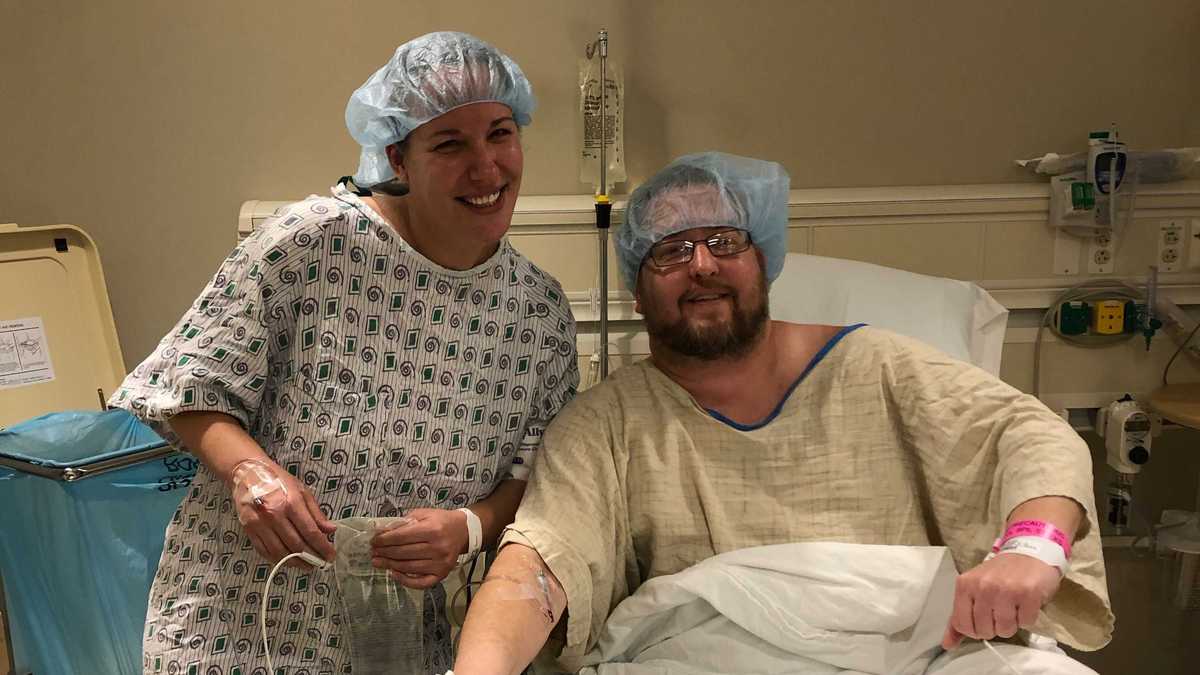 'She's my hero' Louisville Geek Squad member donates kidney to coworker