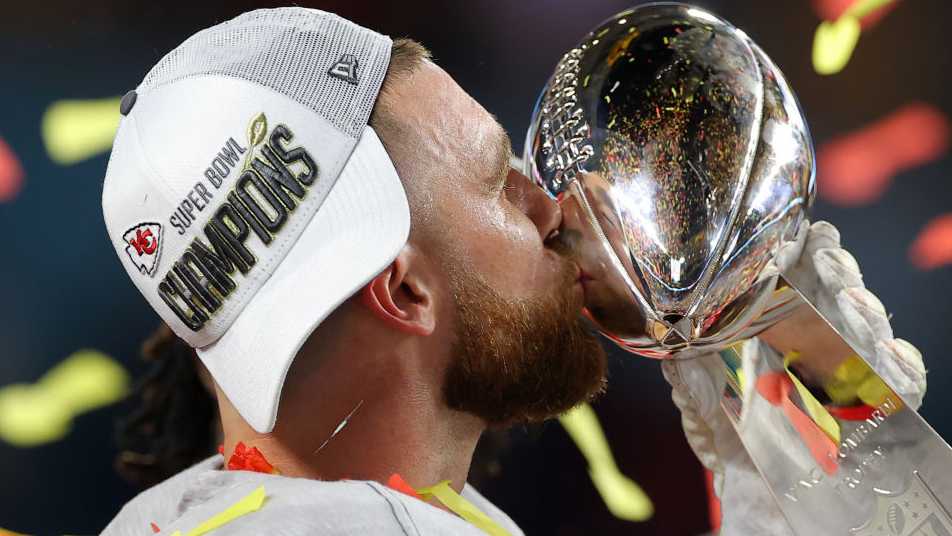Coat Travis Kelce wore for victory parade, rally costs $18,600