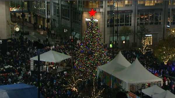 Cincinnati's 50-foot Christmas tree lights up