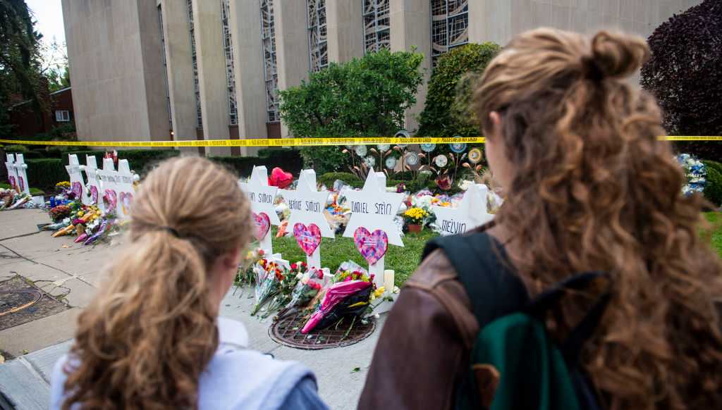 五年后：匹兹堡犹太教堂枪击案的受害者受到纪念
