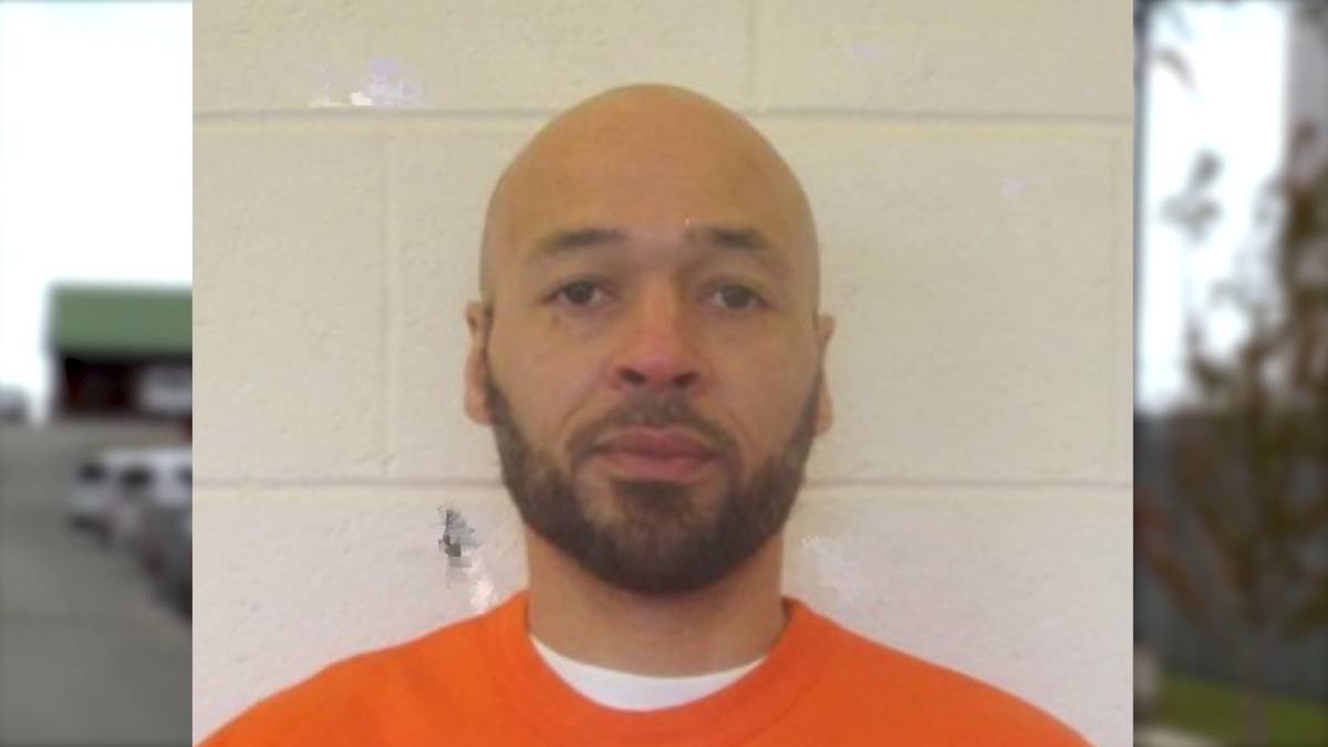 Oklahoma governor grants clemency for death row inmate minutes before execution