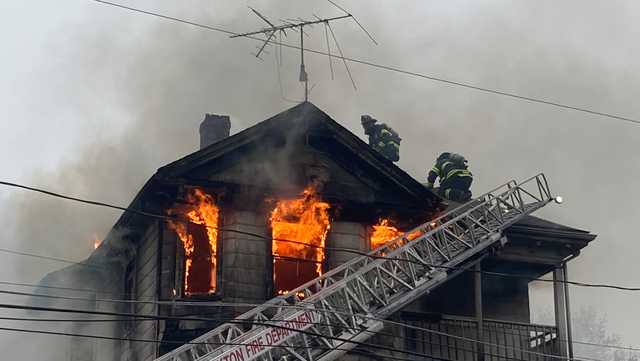Firefighter injured, cats rescued from roaring Brockton house fire - Vimarsana News
