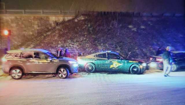 Massachusetts driver loses control of vehicle, crashes into New Hampshire State Police cruiser, official says - Vimarsana News