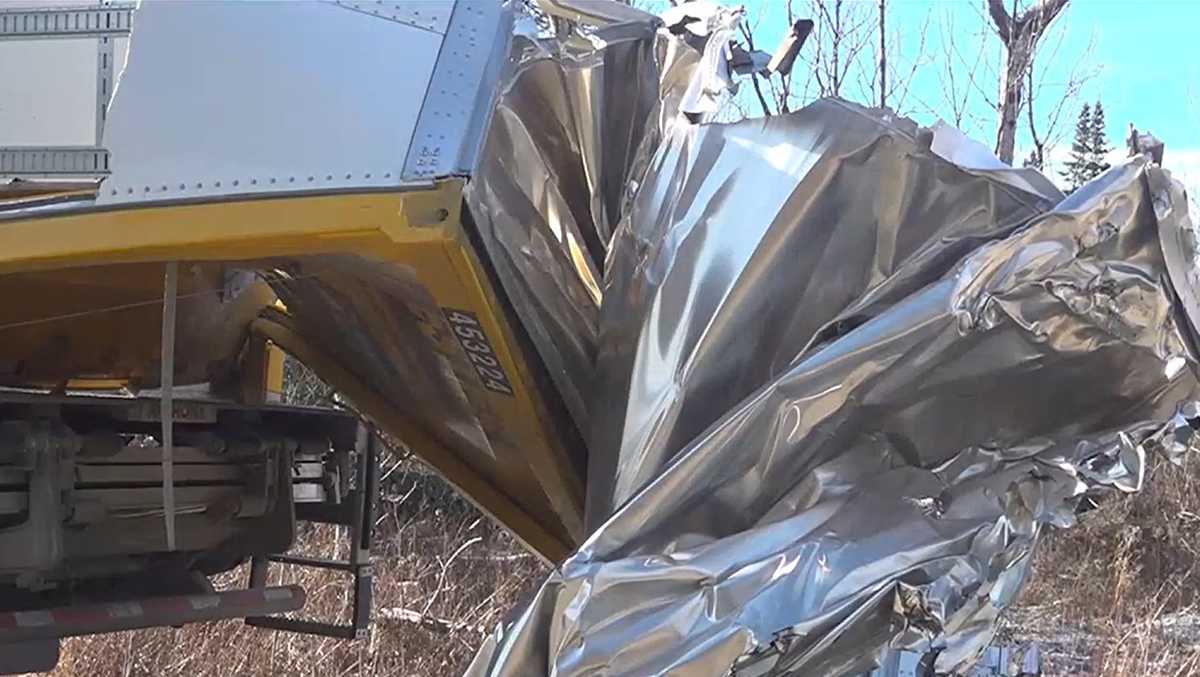 Maine bridge once again rips top off tractor trailer