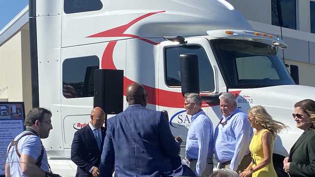Florida college addresses truck driver shortage - Vimarsana News
