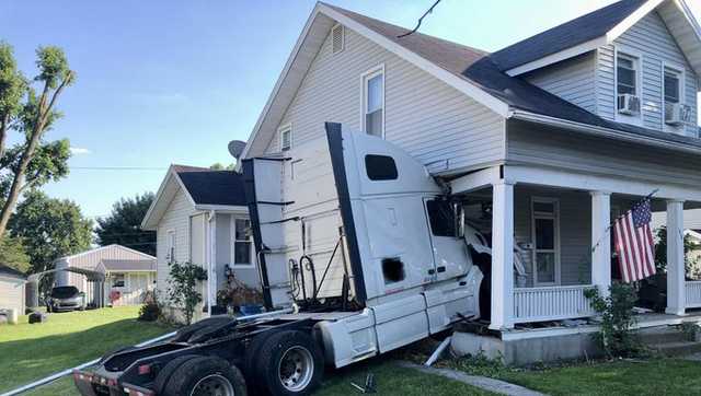 Vehicle slams into home in Dauphin County - Vimarsana News