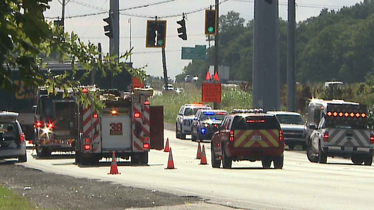 Driver killed in crash with semi near Kentucky Truck Plant