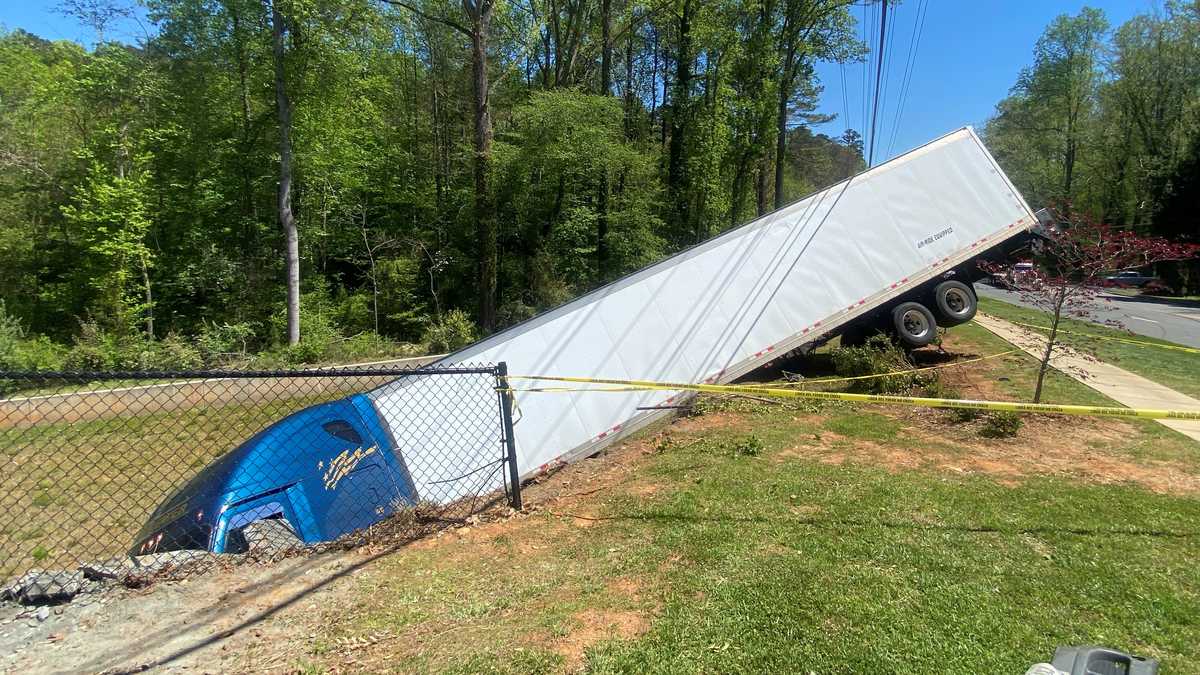 North Carolina crash involving a tractor-trailer