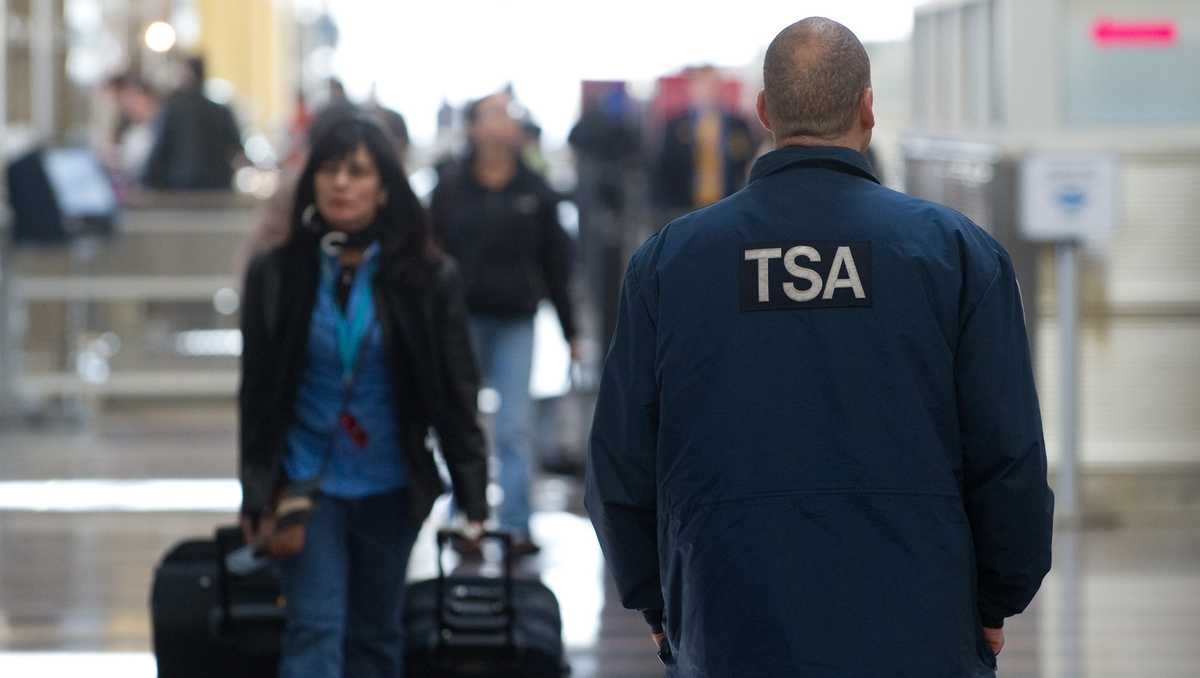 More than 1,000 TSA employees still owed back pay from shutdown