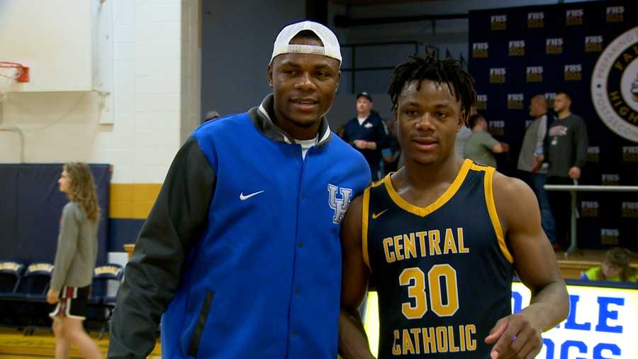 Oscar Tshiebwe stops by King of the Bluegrass to watch younger brother