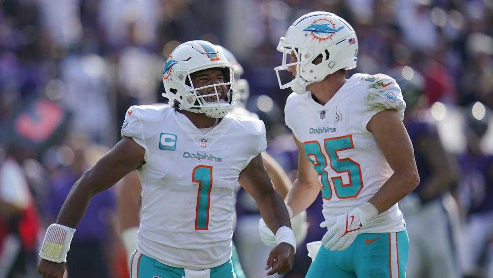 Thursday, November 11, 2021; Miami Gardens, FL USA; Miami Dolphins  quarterback Tua Tagovailoa (1) drops back to pass during an NFL game  against the Baltimore Ravens at Hard Rock Stadium. The Dolphins