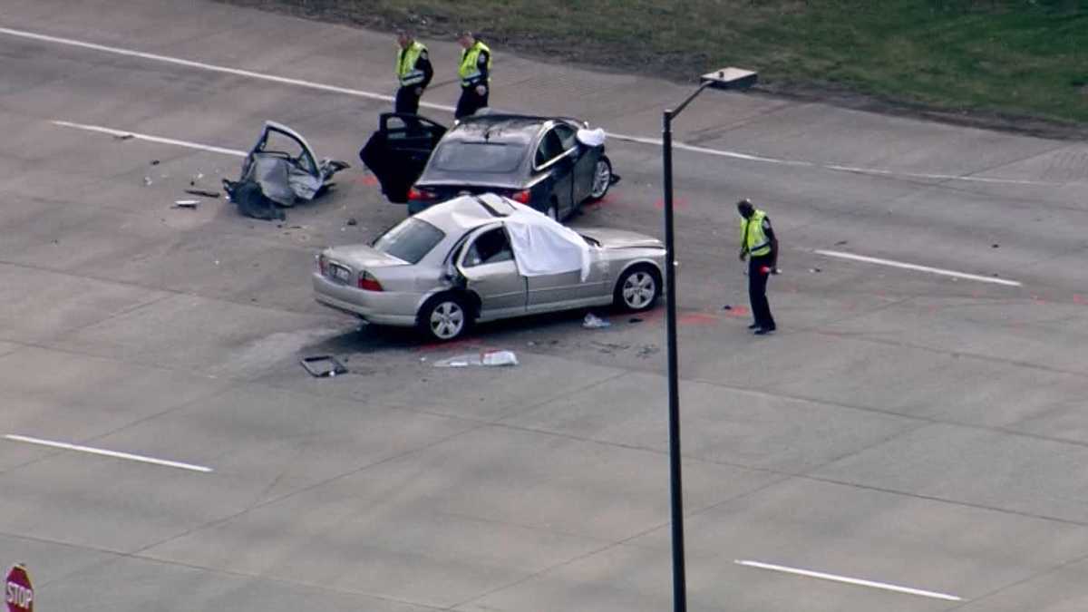 1 killed, 4 injured in crash on Greenbelt Highway