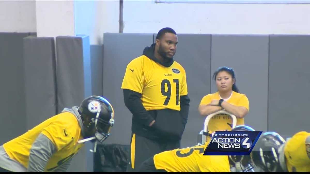 Report: Steelers DE Stephon Tuitt Not Expected to Return This