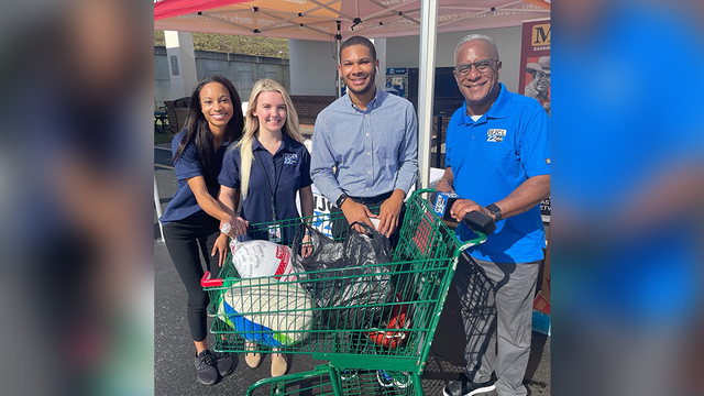 Georgia: Turkey drive collects 415 turkeys for families in need - Vimarsana News