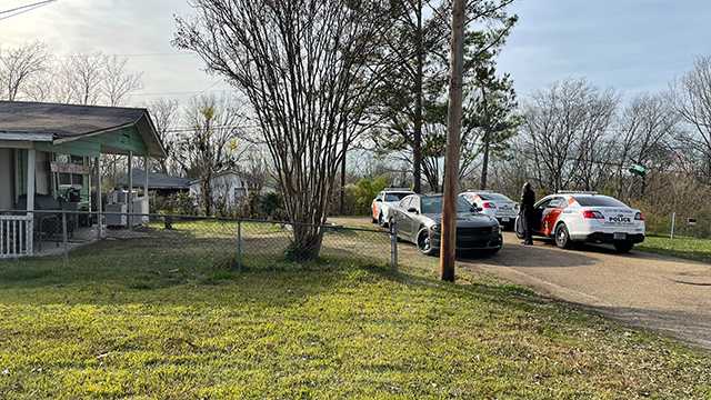 Man shot multiple times dies at the scene, JPD says - WAPT