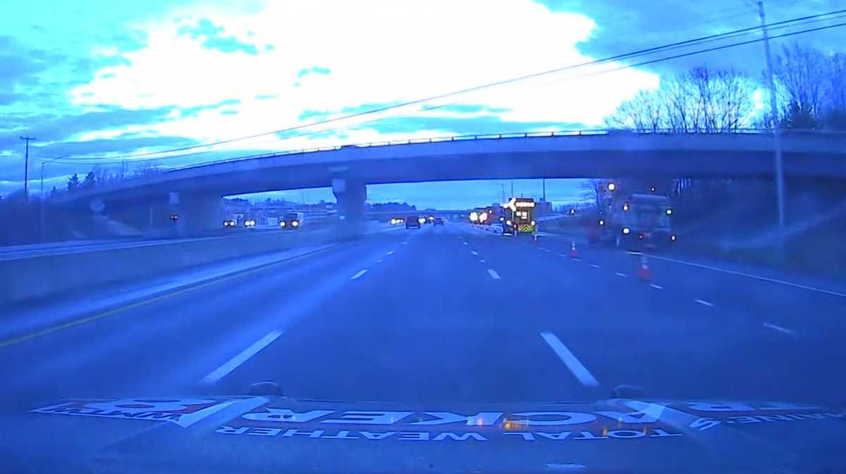 Tractor trailer crash closes Maine Mall Turnpike exit for hours