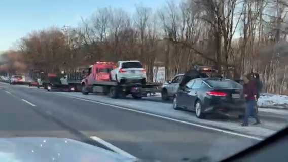Crash on Pennsylvania Turnpike causing delays between Beaver, Butler counties