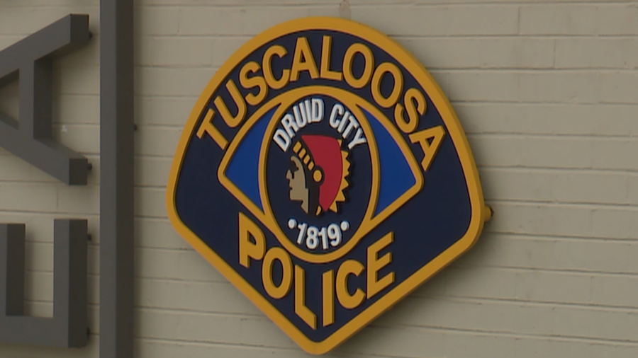 Tuscaloosa PD needs help identifying two suspects in multiple robberies