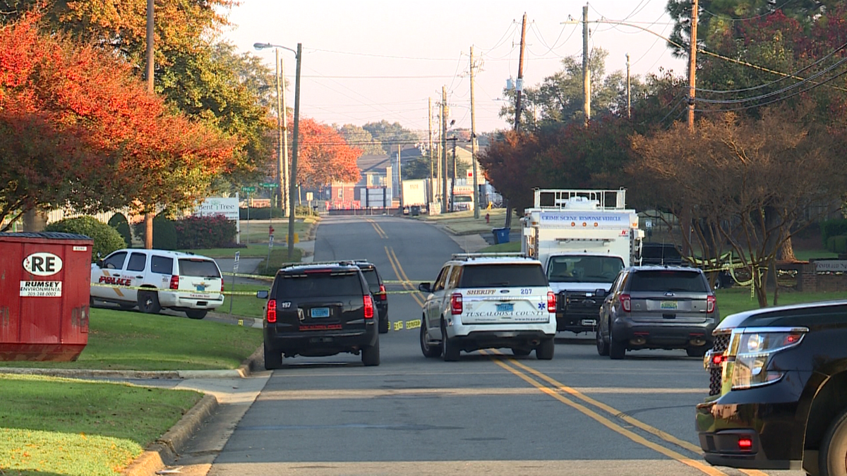 Tuscaloosa police officer shooting man shot Bent Tree Apartments