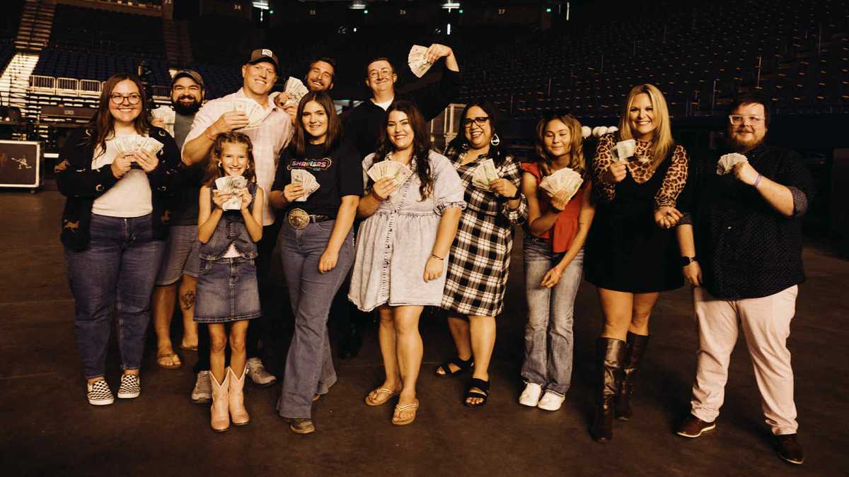 Tyler Childers Raises $17K for Shriners with Private Rupp Arena Rehearsal