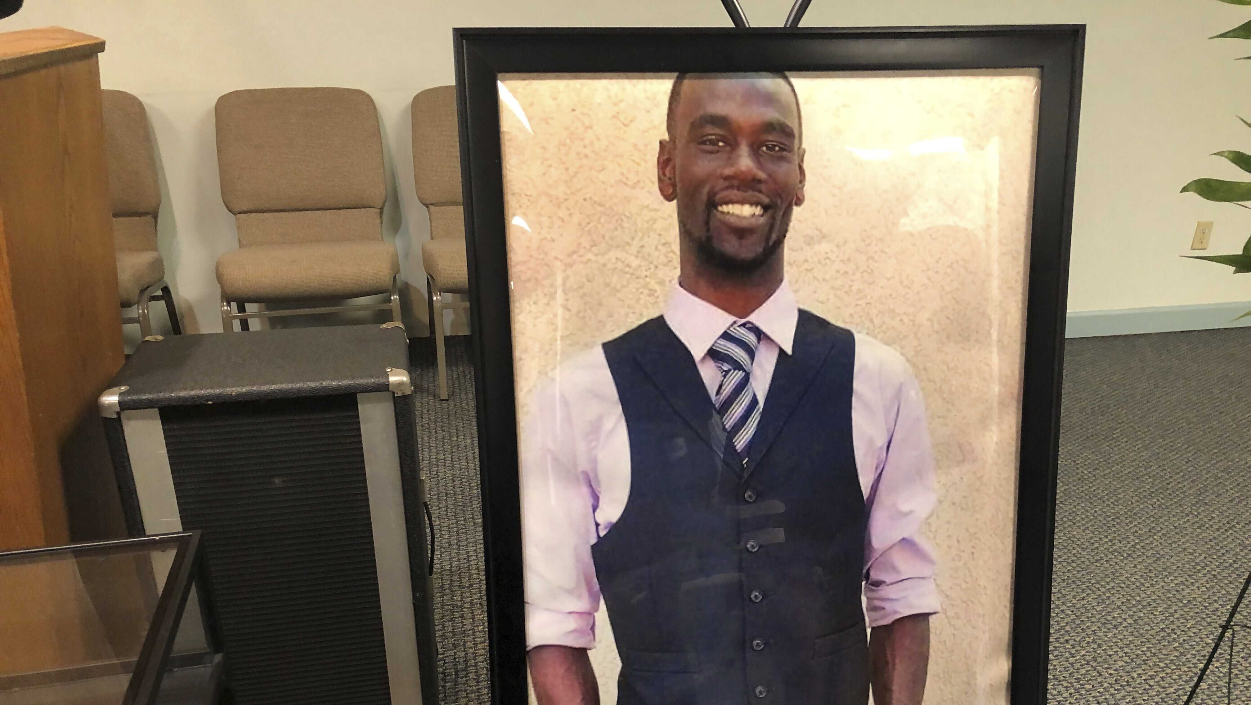 Tyre Nichols died of blunt force injuries, autopsy shows - Vimarsana News