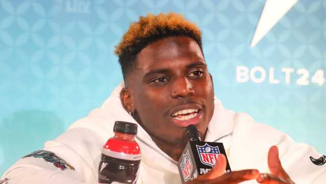 Tyreek Hill Absolutely NAILS a Patrick Mahomes Impression [Watch]